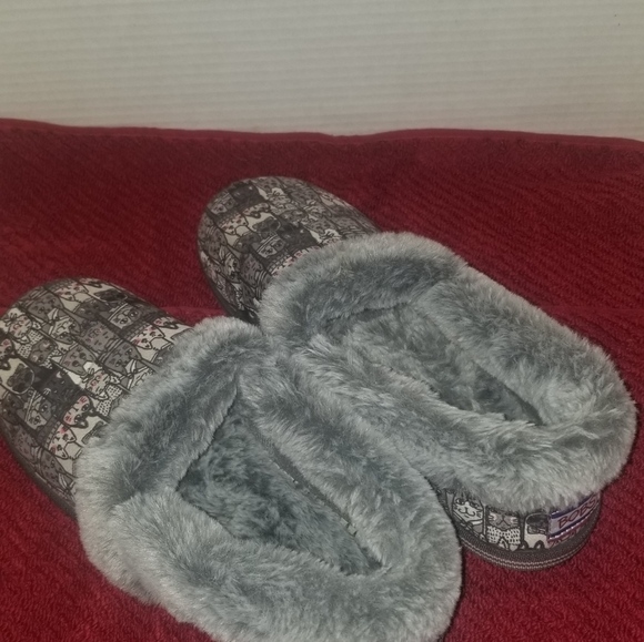 NEW NO BOX BOB'S FROM SKECHERS SLIPPERS SIZE 8.5 - Picture 6 of 7